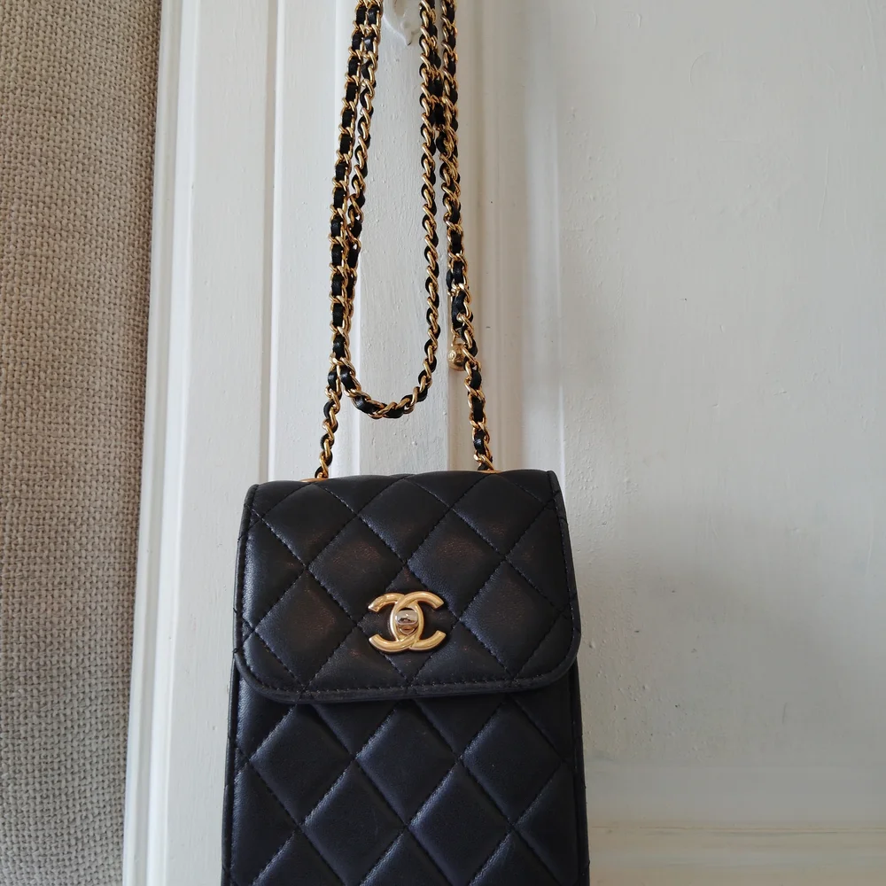 CHANEL Black Quilted Leather Phone Holster